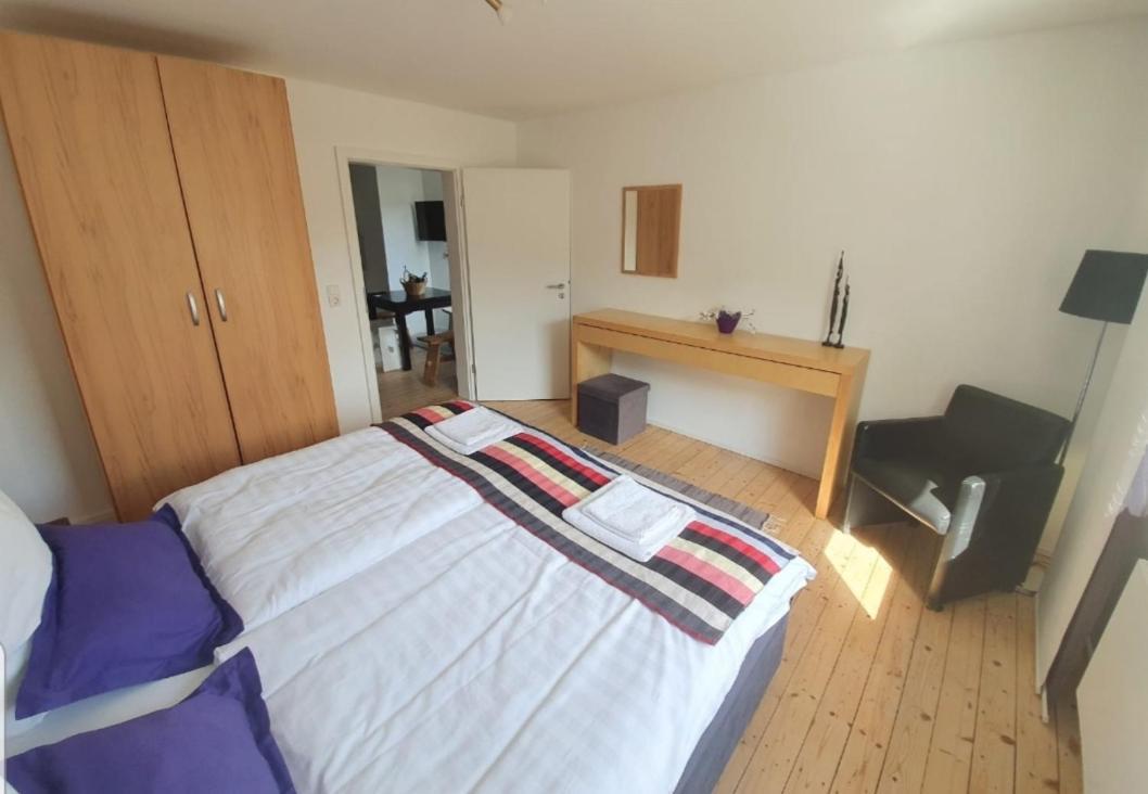 3-Zimmer Wohnung In Der City Bochum Esterno foto