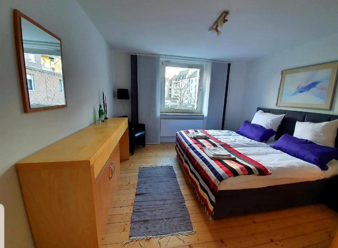 3-Zimmer Wohnung In Der City Bochum Esterno foto